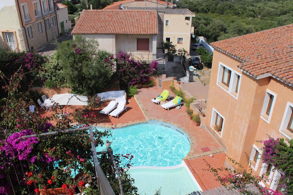 Boutique Hotel Sant'Andrea & Relais San Pantaleo Exterior photo