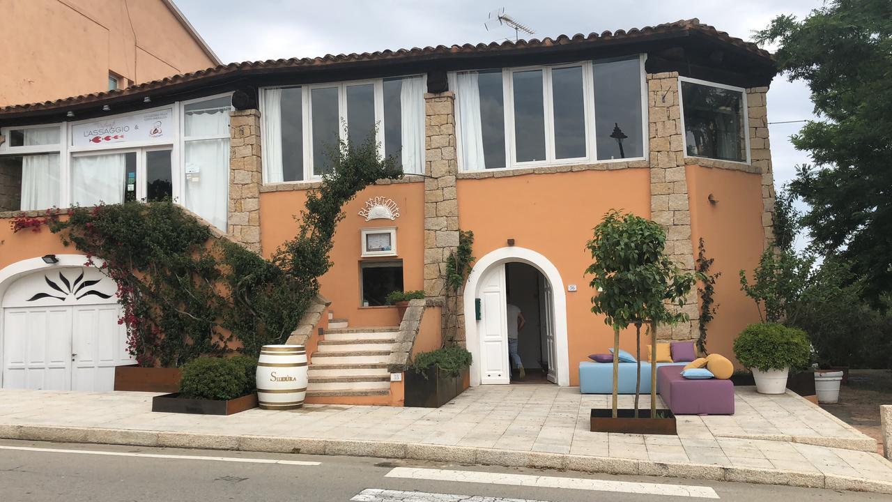 Boutique Hotel Sant'Andrea & Relais San Pantaleo Exterior photo