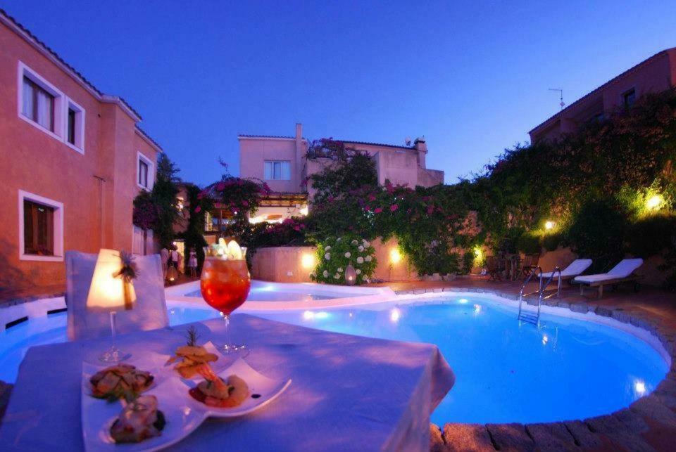 Boutique Hotel Sant'Andrea & Relais San Pantaleo Exterior photo