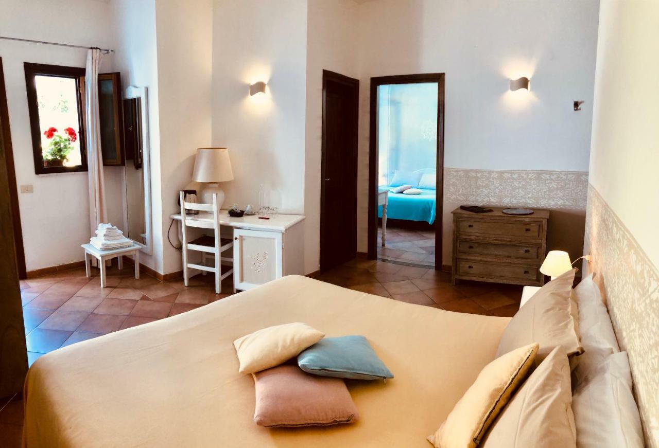 Boutique Hotel Sant'Andrea & Relais San Pantaleo Exterior photo